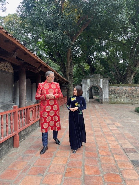 Têt du Cheval: L’ambassadeur de France accueille le printemps sous les couleurs de l’amitié franco-vietnamienne - ảnh 2