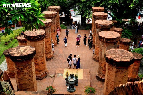 Cận cảnh Tháp Bà Ponagar ở Nha Trang được xếp hạng di tích quốc gia đặc biệt - ảnh 4