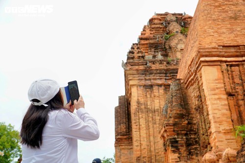 Cận cảnh Tháp Bà Ponagar ở Nha Trang được xếp hạng di tích quốc gia đặc biệt - ảnh 7