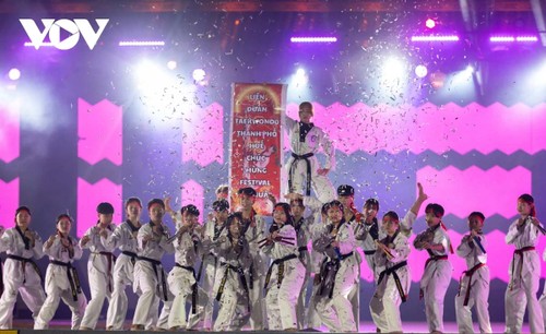 Mãn nhãn đêm khai mạc Tinh hoa Võ Việt lần 1 - Huế 2025 - ảnh 8