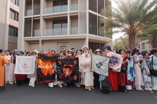 Hàng nghìn người mặc áo dài xác lập kỷ lục tại concert “Anh trai vượt ngàn chông gai“ - ảnh 2