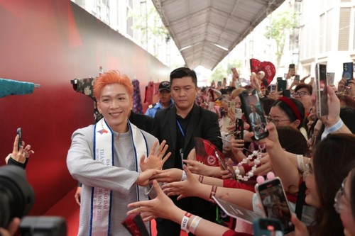 Hàng nghìn người mặc áo dài xác lập kỷ lục tại concert “Anh trai vượt ngàn chông gai“ - ảnh 6