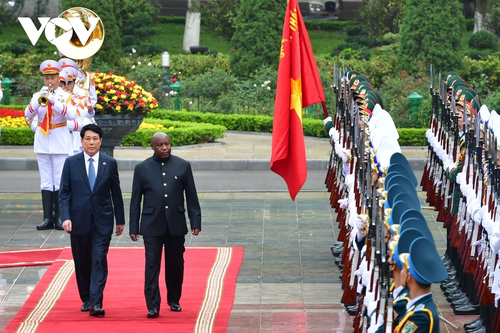 Toàn cảnh lễ đón Tổng thống Burundi và Phu nhân thăm chính thức Việt Nam - ảnh 6