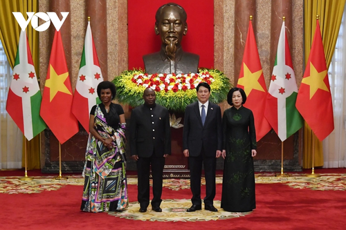 Toàn cảnh lễ đón Tổng thống Burundi và Phu nhân thăm chính thức Việt Nam - ảnh 8