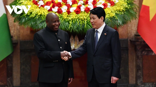 Toàn cảnh lễ đón Tổng thống Burundi và Phu nhân thăm chính thức Việt Nam - ảnh 9