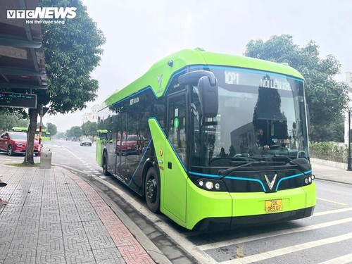 Hà Nội bật mode ‘chế độ xanh' từ phương tiện đến hơi thở - ảnh 1