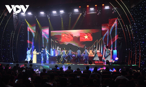 Ra mắt bộ phim tài liệu “Con đường phát triển” do VOV và Đài PT-TH Quảng Tây sản xuất - ảnh 2