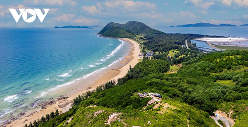 Điểm danh các bãi biển hấp dẫn nhất mùa hè ở Quảng Ninh - ảnh 1