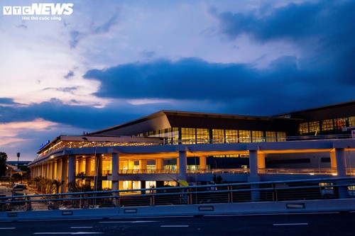 Ngắm Nhà ga T3 Tân Sơn Nhất trước ngày đón chuyến bay đầu tiên - ảnh 2