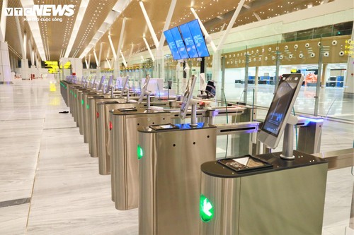 Ngắm Nhà ga T3 Tân Sơn Nhất trước ngày đón chuyến bay đầu tiên - ảnh 7