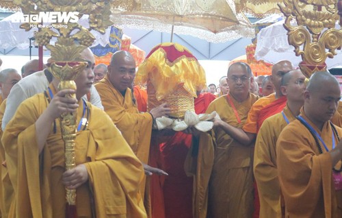 Cung nghinh Xá lợi Đức Phật lên đỉnh núi Bà Đen, Tây Ninh - ảnh 2