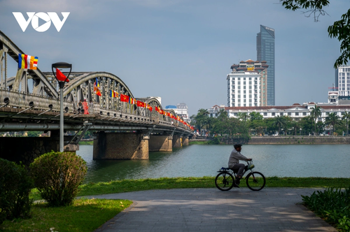 Huế trang hoàng rực rỡ chào đón lễ Phật Đản - ảnh 7