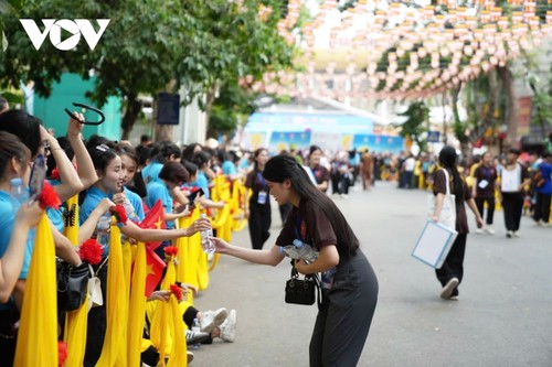 Trang nghiêm lễ cung rước xá lợi Phật về chùa Quán Sứ - ảnh 9