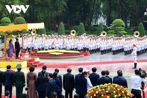 Lễ đón Thủ tướng Thái Lan Paetongtarn Shinawatra thăm chính thức Việt Nam - ảnh 8