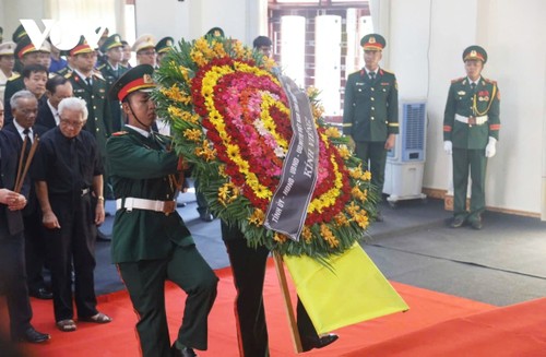 Cử hành trọng thể Lễ viếng nguyên Chủ tịch nước Trần Đức Lương - ảnh 22
