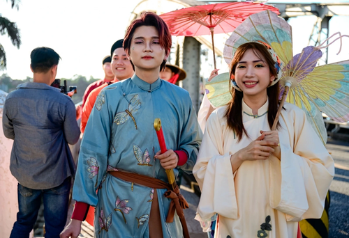 Việt phong hội tụ: Cuộc diễu hành Việt phục lớn nhất tại Huế - ảnh 9