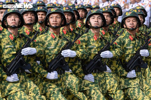 Ấn tượng màn tổng hợp luyện của hơn 15.600 chiến sĩ quân đội, công an - ảnh 9