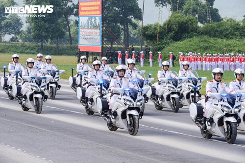 Mãn nhãn dàn xe tăng, tên lửa, UAV hợp luyện diễu binh 2/9 - ảnh 12