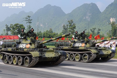Mãn nhãn dàn xe tăng, tên lửa, UAV hợp luyện diễu binh 2/9 - ảnh 2