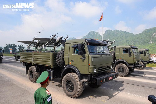 Mãn nhãn dàn xe tăng, tên lửa, UAV hợp luyện diễu binh 2/9 - ảnh 8