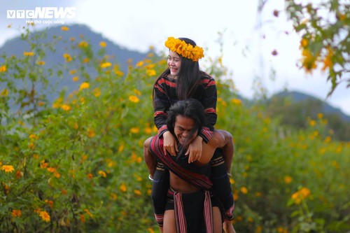 Chiêm ngưỡng núi lửa Chư Đăng Ya triệu năm tuổi ở Gia Lai - ảnh 7