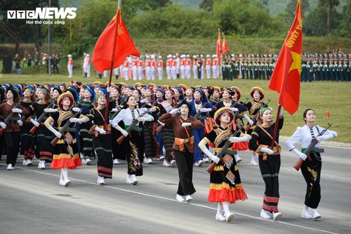 Những khoảnh khắc ấn tượng tại buổi tổng hợp luyện quy tụ hơn 16.300 chiến sĩ - ảnh 15