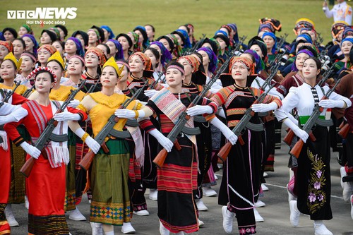 Những khoảnh khắc ấn tượng tại buổi tổng hợp luyện quy tụ hơn 16.300 chiến sĩ - ảnh 16