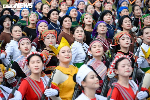 Những khoảnh khắc ấn tượng tại buổi tổng hợp luyện quy tụ hơn 16.300 chiến sĩ - ảnh 17