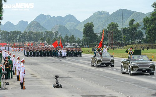 Những khoảnh khắc ấn tượng tại buổi tổng hợp luyện quy tụ hơn 16.300 chiến sĩ - ảnh 1