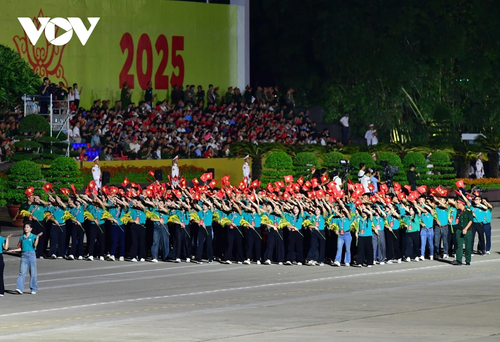 Hùng tráng tổng hợp luyện diễu binh, diễu hành A80 trên Quảng trường Ba Đình - ảnh 12