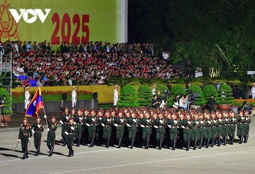 Hùng tráng tổng hợp luyện diễu binh, diễu hành A80 trên Quảng trường Ba Đình - ảnh 5