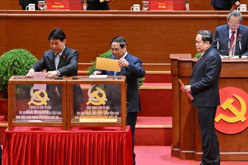 Các đại biểu bỏ phiếu bầu Ban Chấp hành Trung ương Đảng khóa XIV - ảnh 3