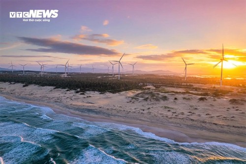 Ngắm những cánh đồng điện gió đem “lợi đơn lợi kép” cho Gia Lai - ảnh 2