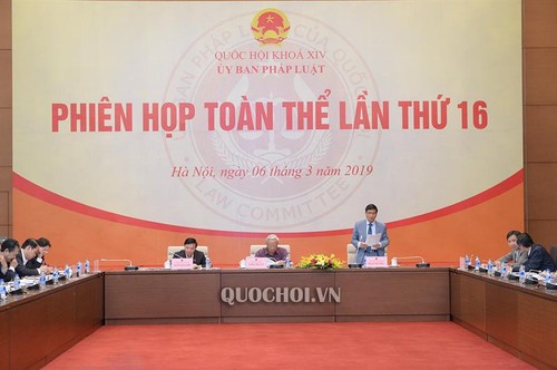 Phiên họp toàn thể lần thứ 16 Ủy ban Pháp luật của Quốc hội - ảnh 1