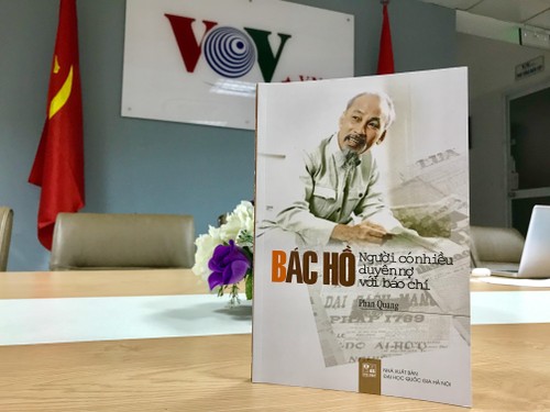 “Bác Hồ người có nhiều duyên nợ với báo chí” - sách quý cho người làm báo - ảnh 1