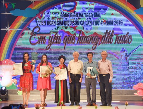 Toàn cảnh Lễ trao giải và công diễn Liên hoan Giai điệu Sơn ca 2019 - ảnh 17