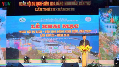 Độc đáo Ngày hội Du lịch Đêm hoa đăng Ninh Kiều Cần Thơ lần thứ 3 - ảnh 1