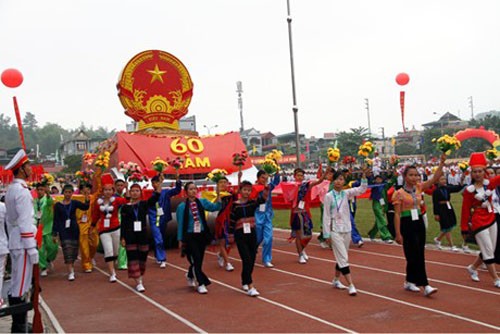 Upacara peringatan ulth ke- 60 Kemenangan Dien Bien Phu (7 Mei 1954 - 7 Mei 2014) - ảnh 1