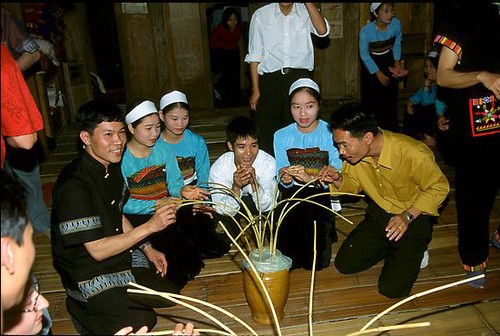 Ritual minum miras Can dalam kehidupan warga etnis K’ho - ảnh 1