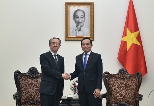 Le Vice-Premier ministre Trân Luu Quang rencontre l’ambassadeur de Chine - ảnh 1