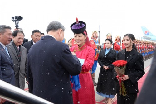 Tô Lâm arrive en Mongolie - ảnh 1