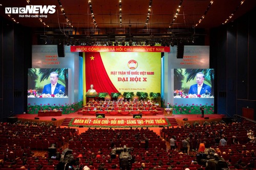 Ouverture officielle du dixième congrès national du Front de la Patrie du Vietnam - ảnh 1