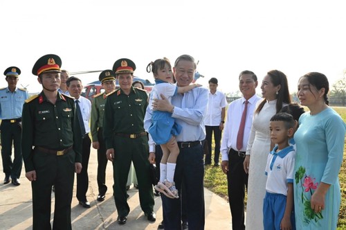 Tô Lâm se rend sur l’île de Bach Long Vi - ảnh 1