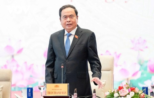 Trân Thanh Mân rencontre les femmes députées - ảnh 2