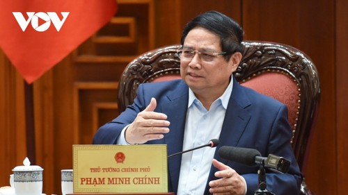 Le Vietnam met en place une équipe de réaction rapide face aux droits de douane américains   - ảnh 1