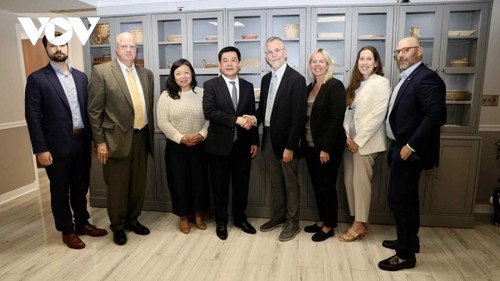 Le ministre vietnamien du Commerce en tournée d’affaires aux États-Unis - ảnh 2