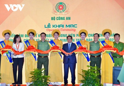 Pham Minh Chinh appelle à prévenir et réduire les incendies et à accentuer les efforts de sauvetage - ảnh 2