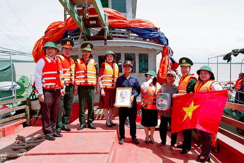 Cân Tho intensifie la lutte contre la pêche illégale pour lever le “carton jaune” européen - ảnh 1