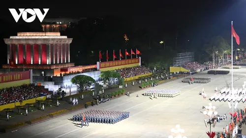 Répétition générale réussie pour le défilé du 2 septembre à la place Ba Dinh  - ảnh 1
