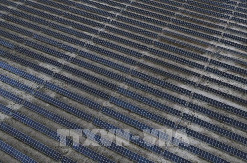 Le monde aura du mal à atteindre l’objectif de tripler la production de l'électricité renouvelable en 2030 - ảnh 1